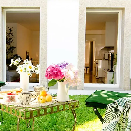 Apartment Next To Cathedral With Garden *